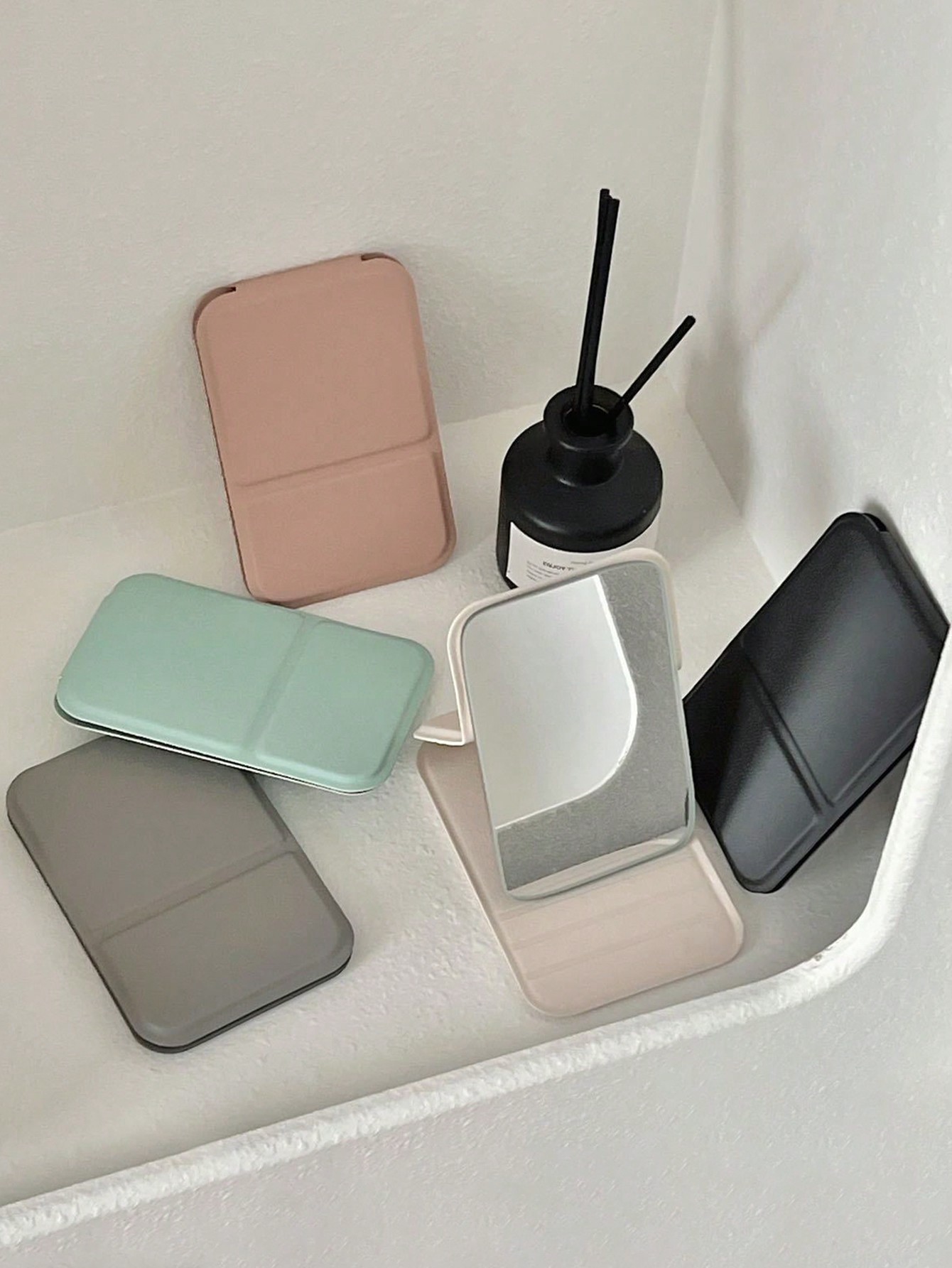 Set Cermin Rias Mini Lipat Por - Beauty & Makeup Katia Di Paola Palermo ulasan dan harga